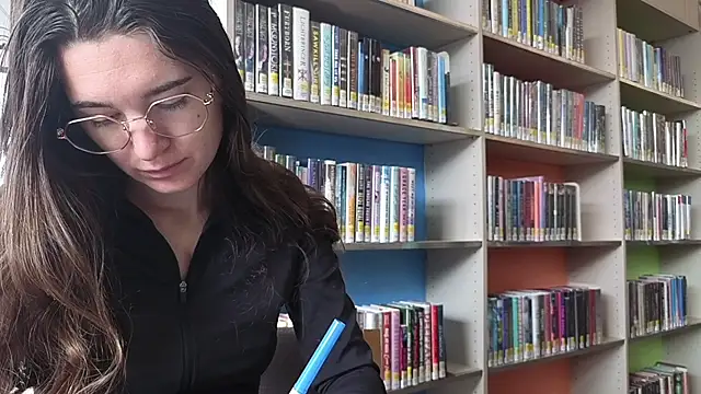 Snapshot of bambifarrina chatting on 02.12.26 bambifarrina online show from 02.12.26