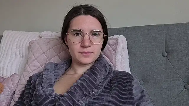 Snapshot of bambifarrina chatting on 02.23.26 bambifarrina online show from 02.23.26