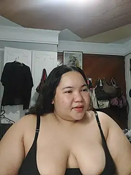 Snapshot of LianaCruzado chatting on 06.29.26 LianaCruzado online show from 06.29.26