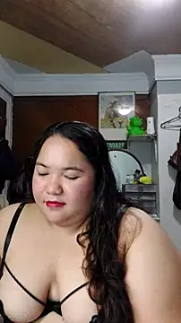 Snapshot of LianaCruzado chatting on 07.28.26 LianaCruzado online show from 07.28.26