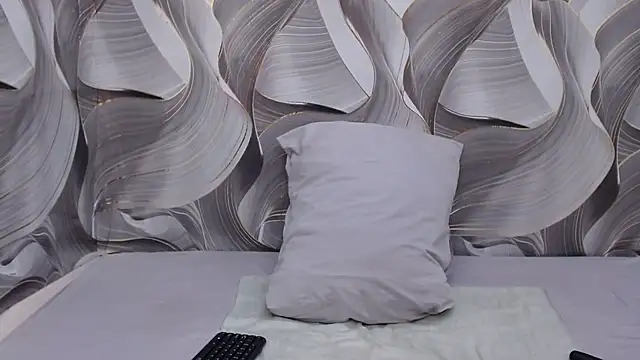 GlowGoddessxx online show from 05.02.26