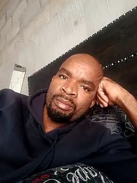 Snapshot of mdavazo00 chatting on 10.03.25 mdavazo00 online show from 10.03.25