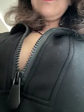 anna yngs online show from 02.10.26