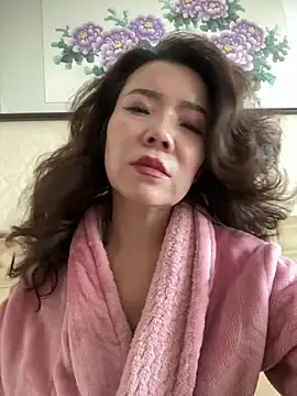 anna yngs online show from 05.21.26