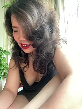 anna yngs online show from 06.20.26