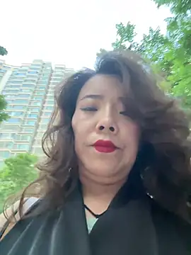 anna yngs online show from 06.27.26