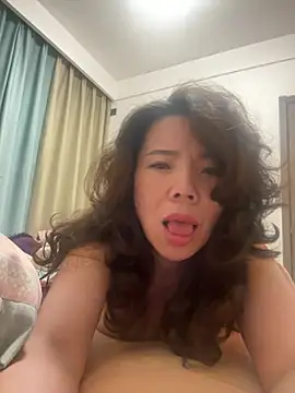 anna yngs online show from 07.31.26