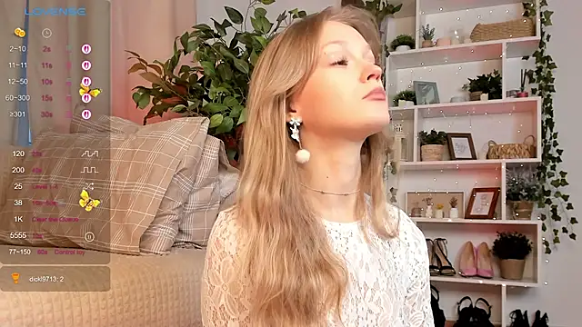 Kara smalltits online show from 10.11.25