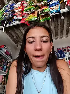 Snapshot of -juicy_ chatting on 09.12.25 -juicy online show from 09.12.25