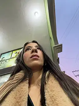 -juicy  online show from 03.08.26