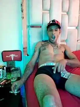 Snapshot of Negroking1130 chatting on 12.21.25 Negroking1130 online show from 12.21.25