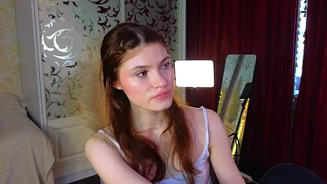 Snapshot of Angell_Wild chatting on 10.09.25 Angell Wild online show from 10.09.25
