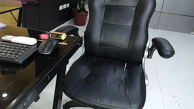 VioletLux online show from 12.04.25