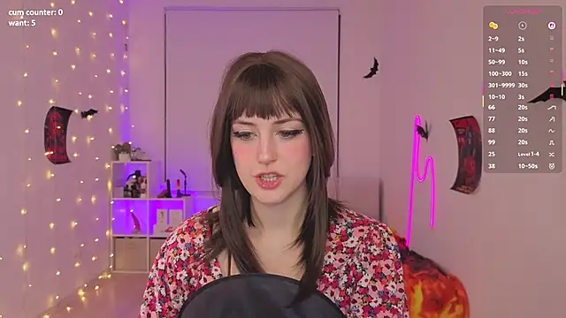 bananasgirl online show from 10.23.25