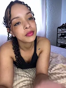 Snapshot of Yasmin777_ chatting on 09.24.25 Yasmin777 online show from 09.24.25