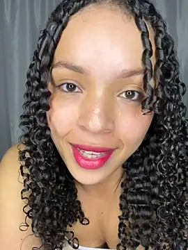 Yasmin777  online show from 11.19.25