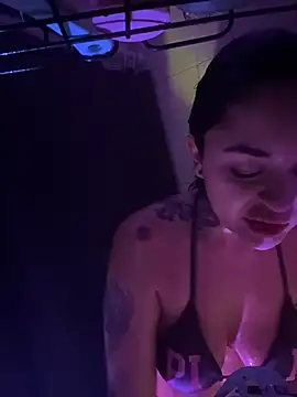 Snapshot of SexyPartners2023 chatting on 11.03.25 SexyPartners2023 online show from 11.03.25