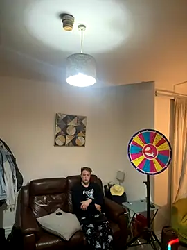 Snapshot of yourmaster2025 chatting on 10.17.25 yourmaster2025 online show from 10.17.25