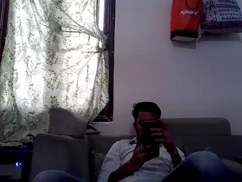 Snapshot of urdreamman chatting on 04.06.26 urdreamman online show from 04.06.26