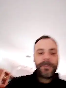 Snapshot of manchego85 chatting on 11.07.25 manchego85 online show from 11.07.25