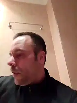 Snapshot of manchego85 chatting on 11.09.25 manchego85 online show from 11.09.25