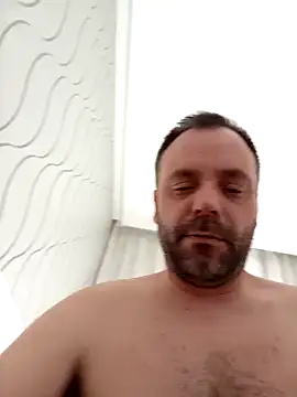 Snapshot of manchego85 chatting on 04.02.26 manchego85 online show from 04.02.26