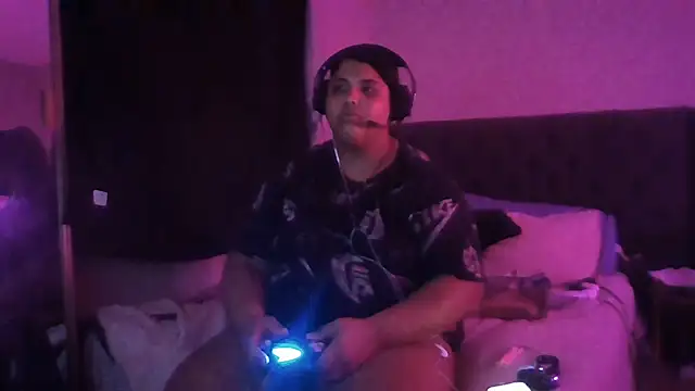 1n0nlythroat online show from 06.25.26