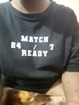 Snapshot of USER-MAYA chatting on 11.27.25 USER-MAYA online show from 11.27.25