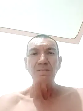 Snapshot of dionsa chatting on 12.14.25 dionsa online show from 12.14.25