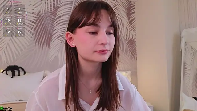 LolaPrise online show from 10.26.25