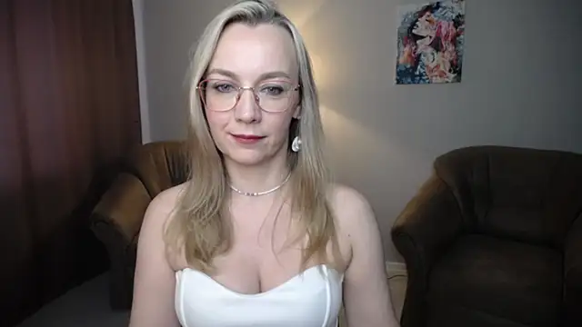 Ava Elior online show from 06.10.26