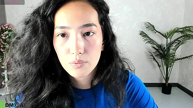 FlirtyAura online show from 09.12.25