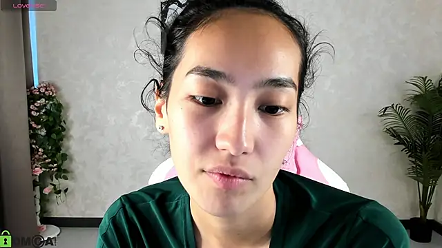 FlirtyAura online show from 09.26.25