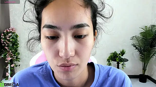 FlirtyAura online show from 10.21.25