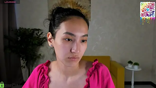 FlirtyAura online show from 05.05.26