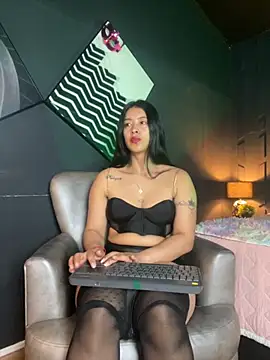BellaFernandez   online show from 09.21.25