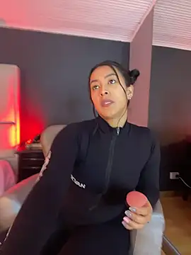 BellaFernandez   online show from 06.05.26