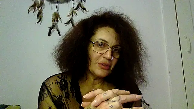 Snapshot of RubyyRosee chatting on 10.15.25 RubyyRosee online show from 10.15.25