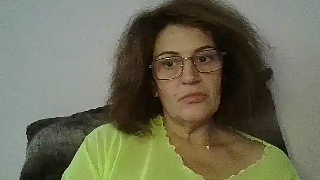 Snapshot of RubyyRosee chatting on 10.30.25 RubyyRosee online show from 10.30.25