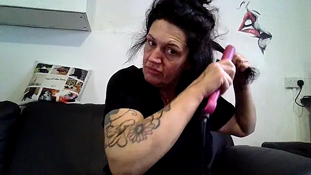 RubyyRosee online show from 06.05.26