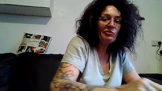 RubyyRosee online show from 06.11.26
