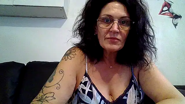 RubyyRosee online show from 06.25.26