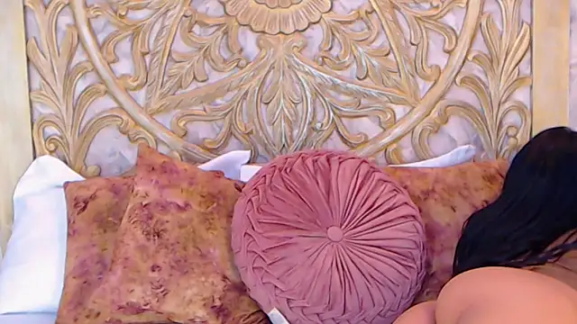 Snapshot of MelodyCarsson chatting on 11.14.25 MelodyCarsson online show from 11.14.25