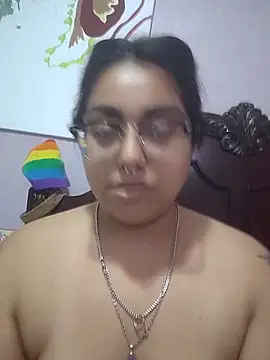 Lovelyrainn online show from 11.17.25