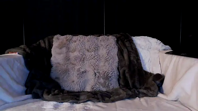 Zoe Fisher online show from 10.22.25