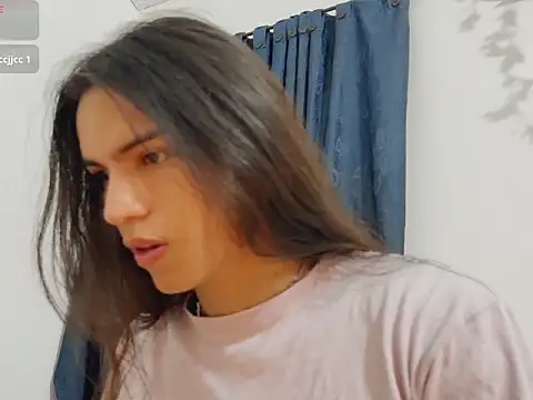 Snapshot of pyke_sm chatting on 10.14.25 pyke sm online show from 10.14.25