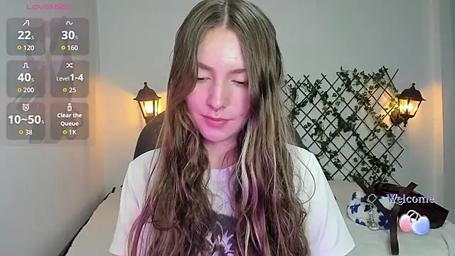 velvet  moon online show from 02.01.26