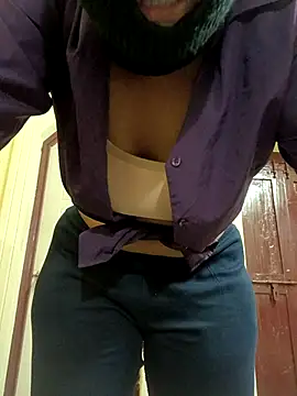 Snapshot of maya_telugu_22 chatting on 11.11.25 maya telugu 22 online show from 11.11.25