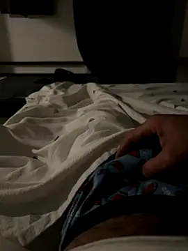 Snapshot of 35-Dsk chatting on 11.26.25 35-Dsk online show from 11.26.25