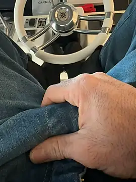 Snapshot of 35-Dsk chatting on 02.03.26 35-Dsk online show from 02.03.26